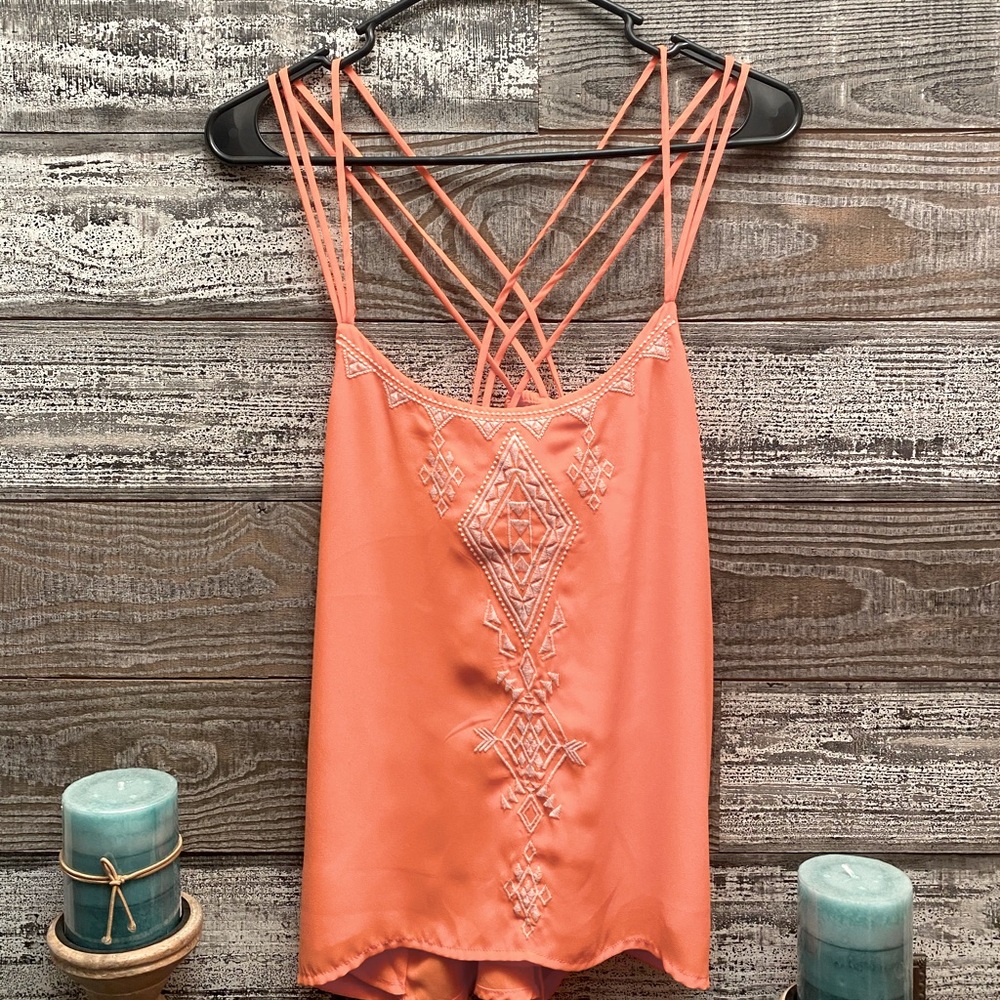 Takara Women’s orange tank top. Size: Large